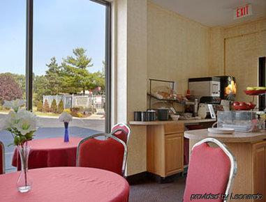 מלון Ramada By Wyndham פלמינגטון מסעדה תמונה